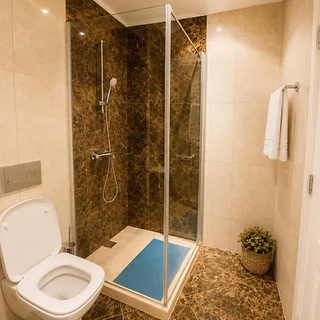 1bd Ap In La Complex Private And Pool Апартаменти *